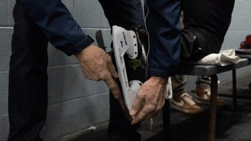 How to Install a Hockey Skate Blade