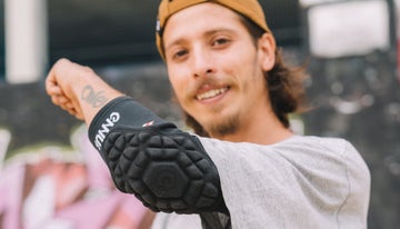 How do I Size for Elbow Pads?