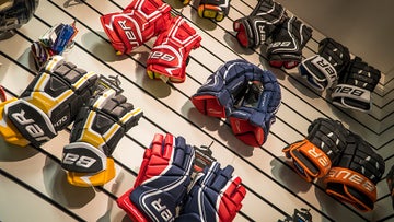 How to Select a Hockey Glove