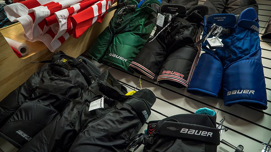 How to Select an Ice Hockey Pant