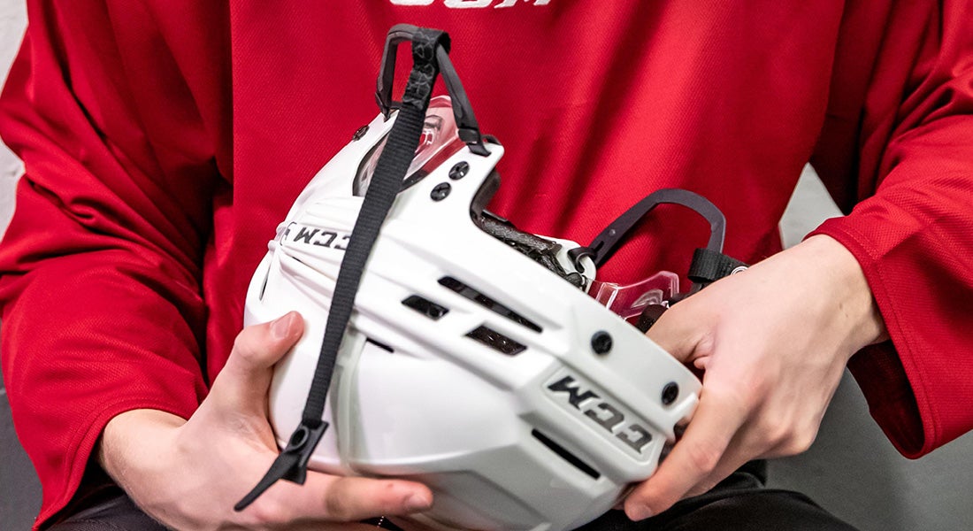 How to Size a Hockey Helmet | Ice Warehouse