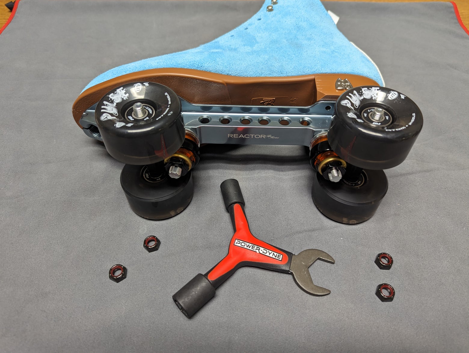 How to Change Wheels on Roller Skates Derby Warehouse