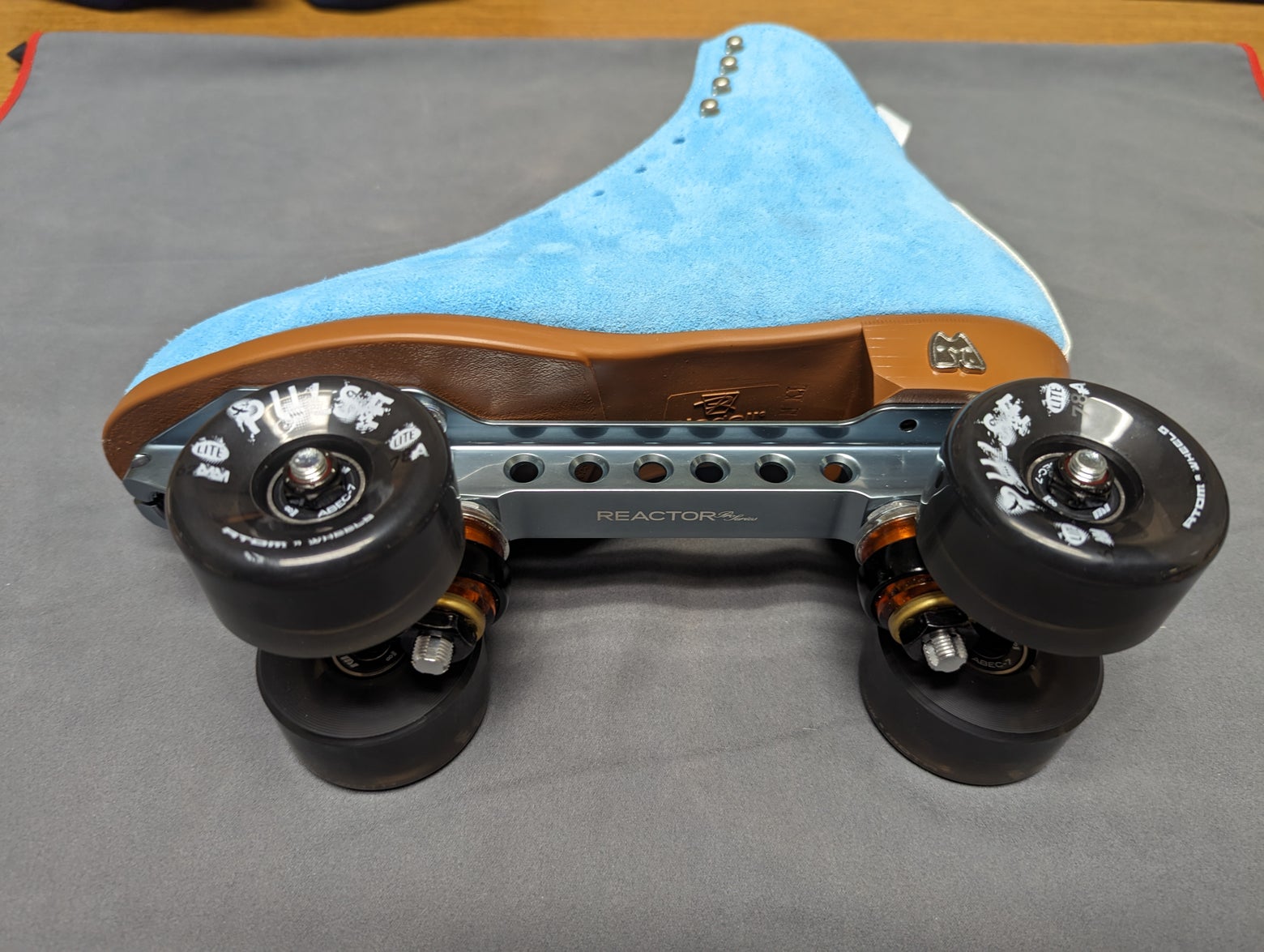 How to Change Wheels on Roller Skates Derby Warehouse