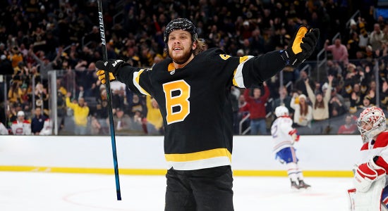 David Pastrnak honouring Red Sox legend, Fenway Park with stick and skates  for Winter Classic