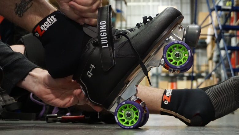 Atom Q4 Falcon Skates